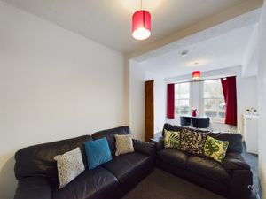 living room - click for photo gallery